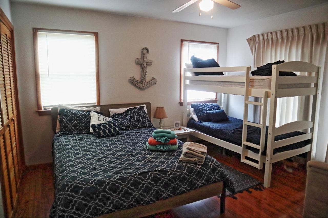 Lake Front Modern Beach House-Hatteras Island Avon Bagian luar foto